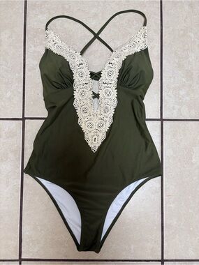 Crochet lace front one piece swimsuit M